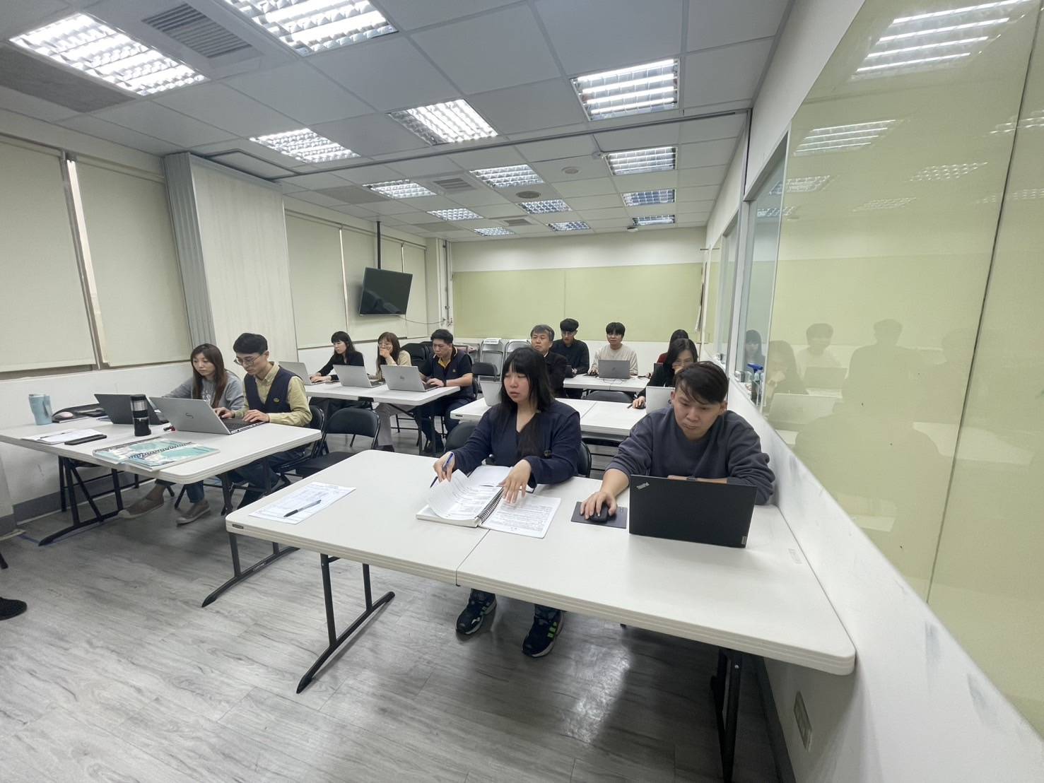 万旭获IPC/WHMA-A-620 认证。专业认证,彰显品质承诺